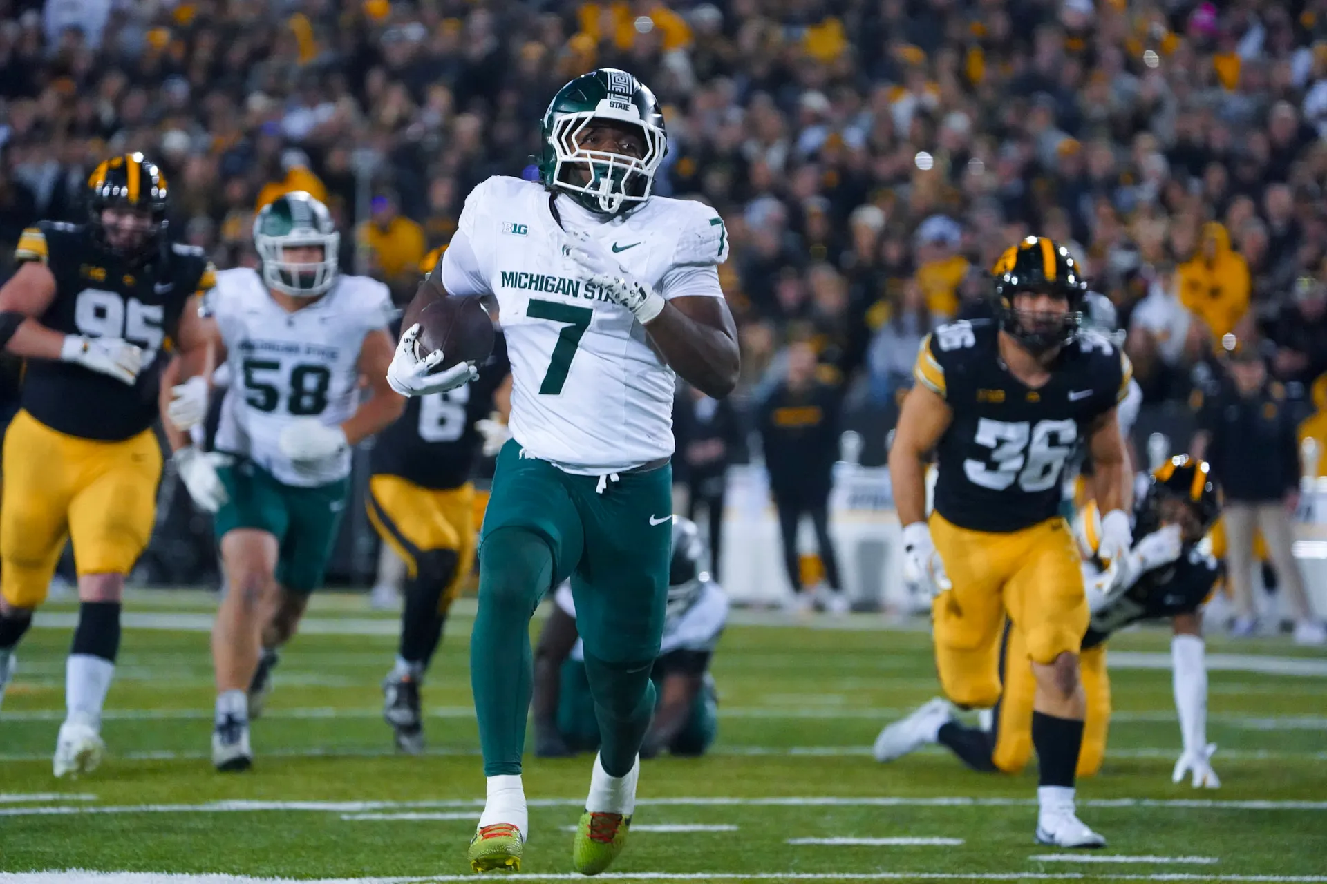 Pro Football Focus Grades for Michigan State's loss at Iowa article image about Michigan State Spartans