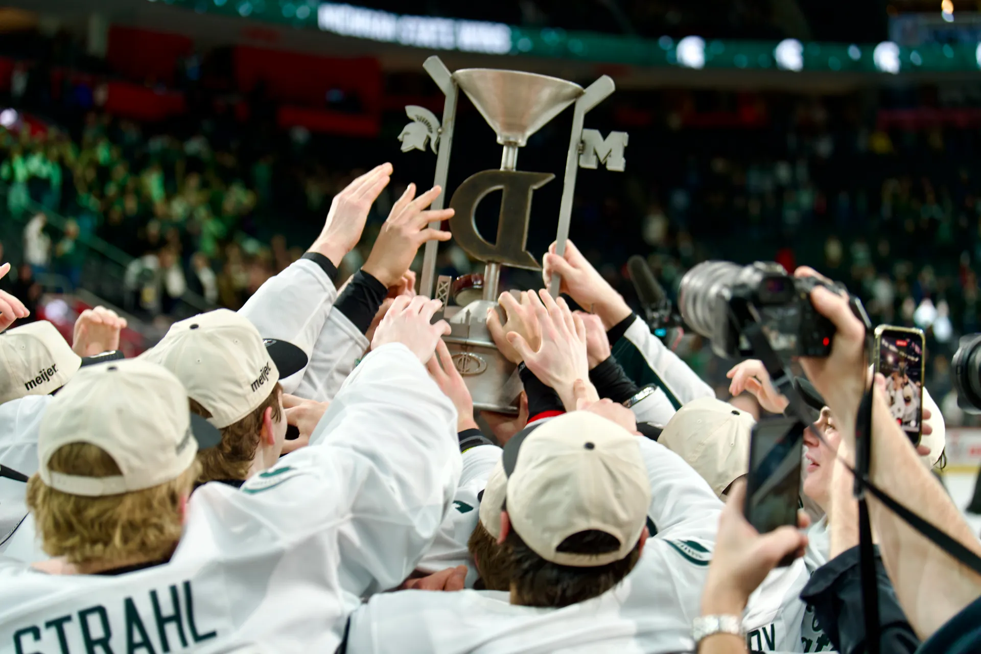 Driver's Seat: MSU Hockey top of the Big Ten standings article image from Spartans Illustrated