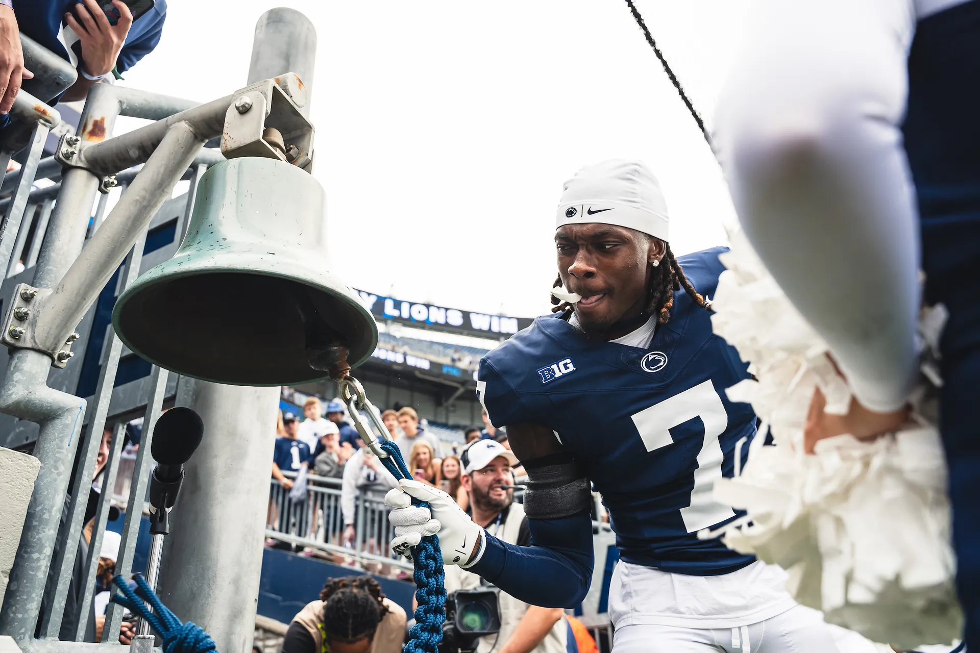 Cornerback Tracy Excelling in Nickel Role article image from Roar Plus