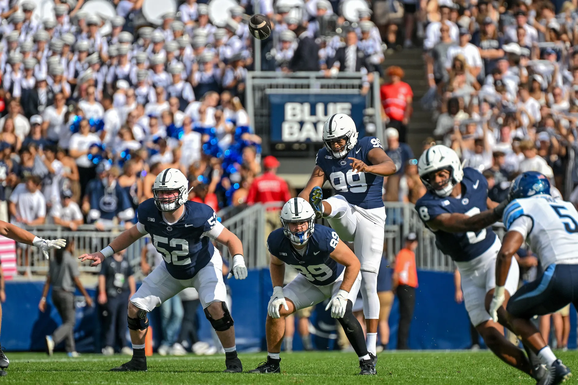 Nwosu Leads Special Teams in Multiple Roles article image from Roar Plus