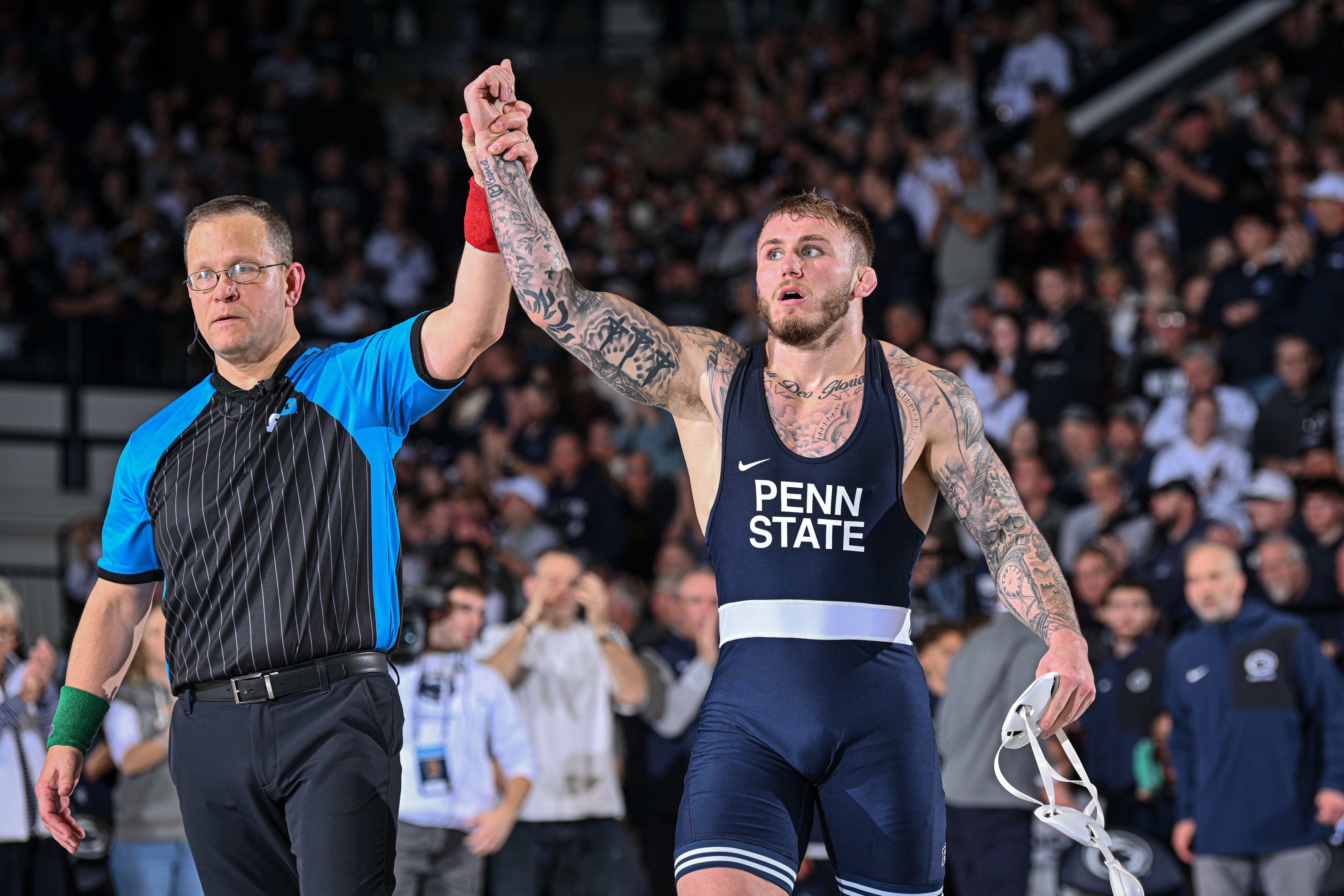 Wrestling Throttles Iowa in Iowa City