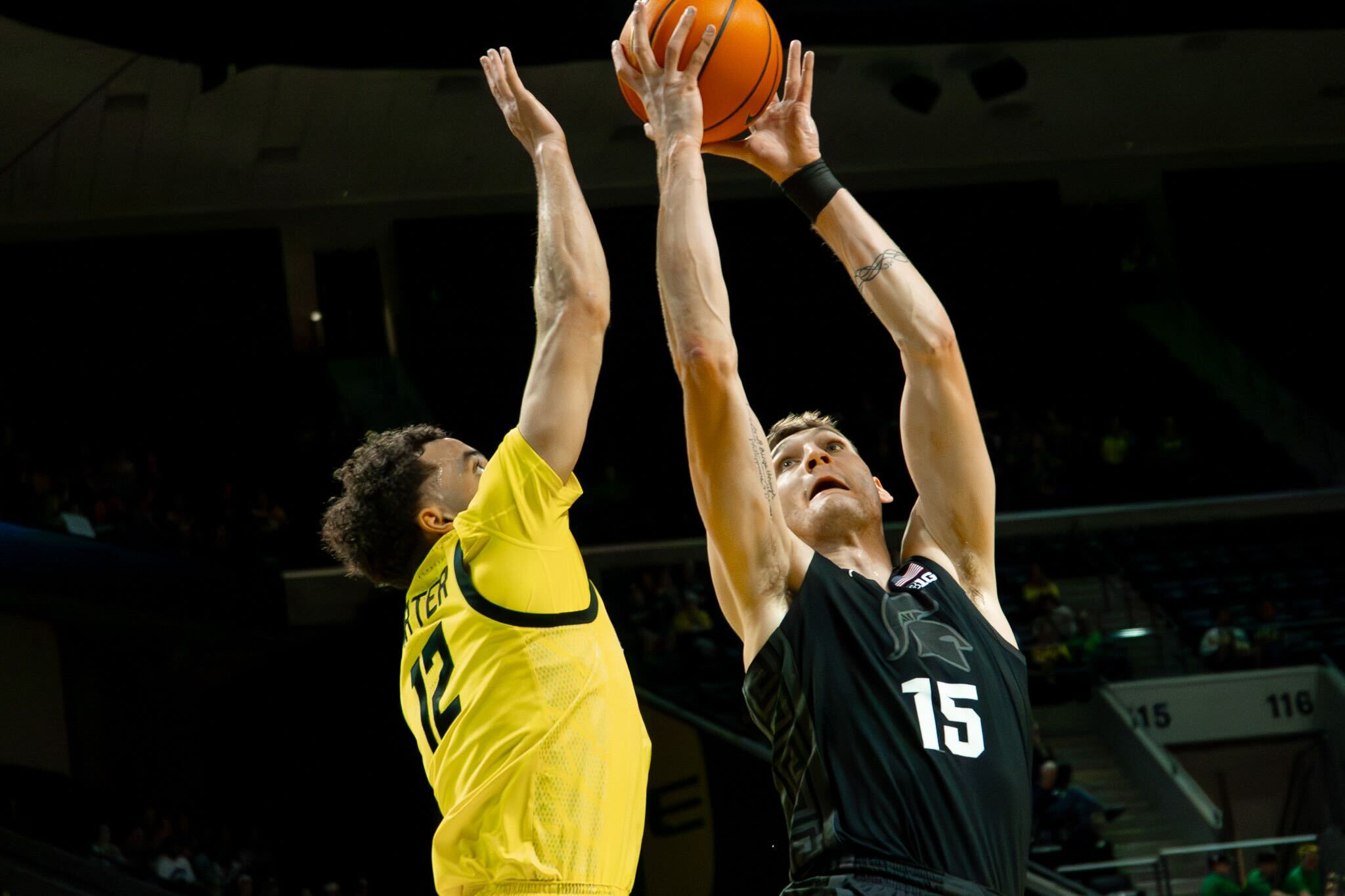 Michigan State beats Oregon, 68-52, off a career-high night from Carson Cooper