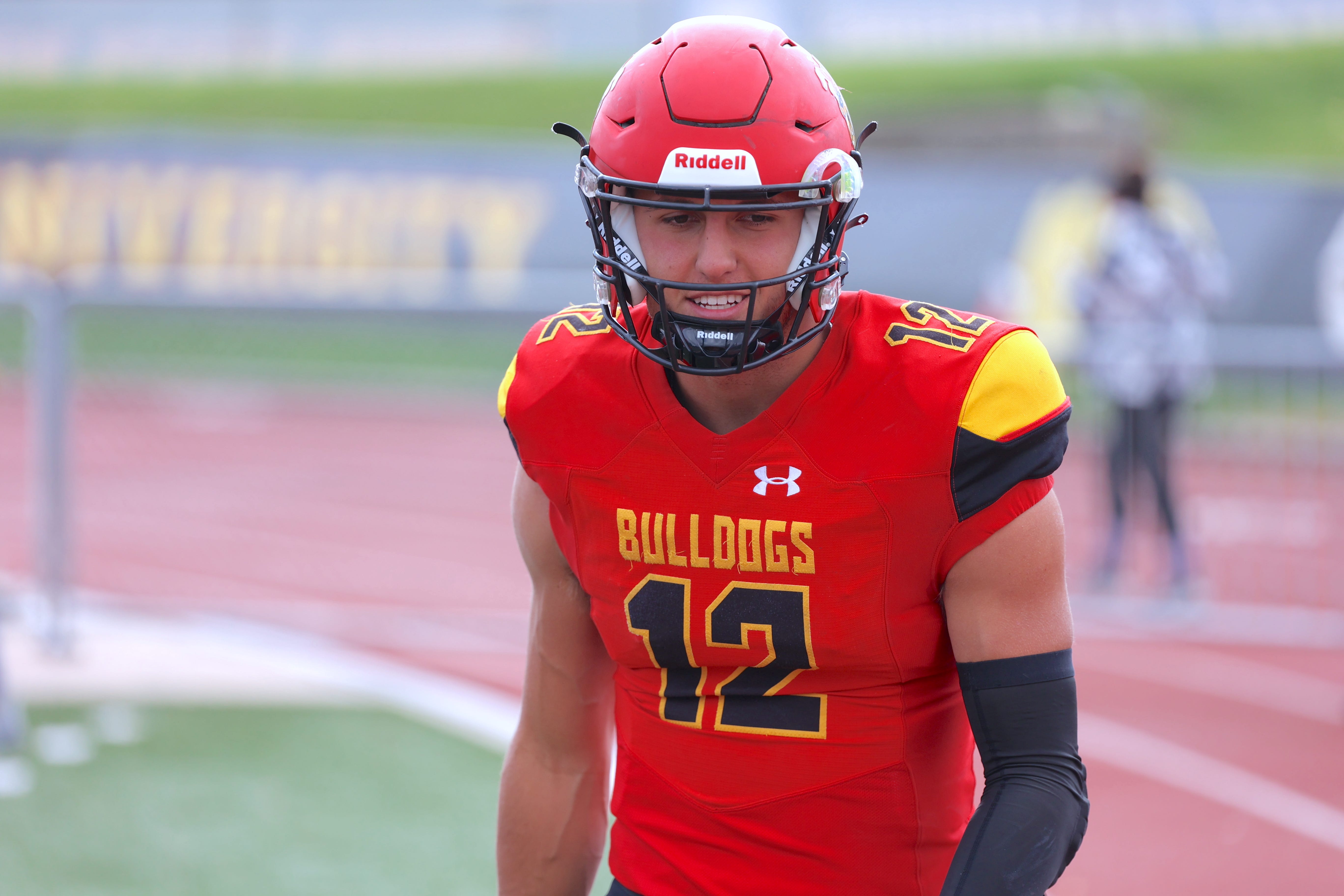 2022-10-16T011406Z_532500503_MT1USATODAY19240521_RTRMADP_3_THE-GRAND-VALLEY-STATE-FOOTBALL-TEAM-EDGED-FERRIS-STATE-IN.JPG