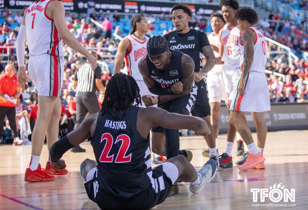 Bearcats shoot the ball better in the second half to complete comeback against Buckeyes, 79-68