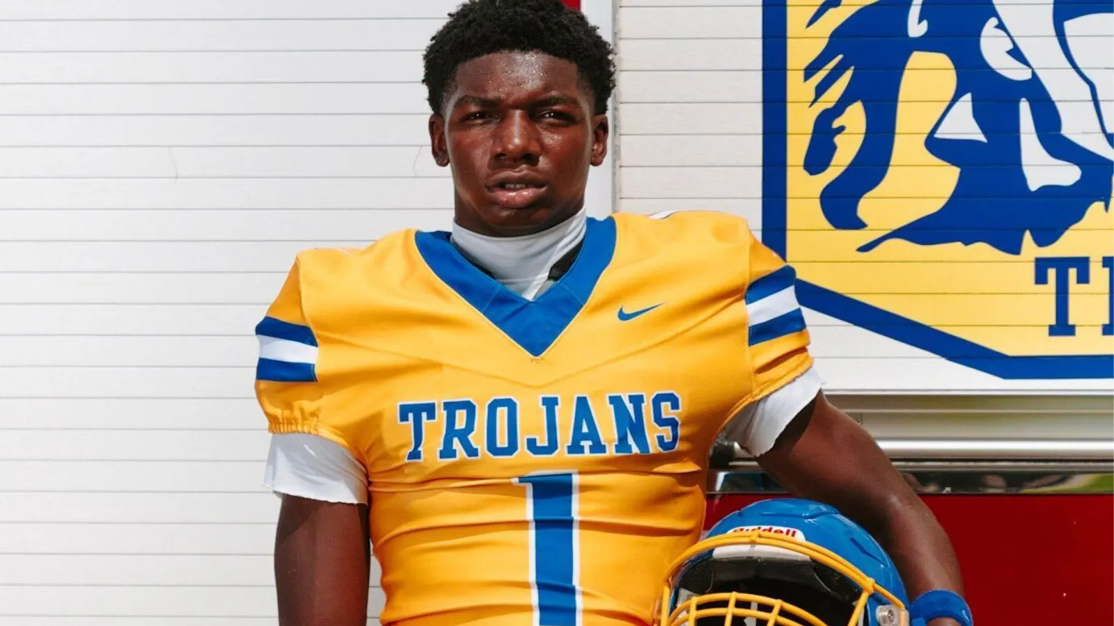 Michigan State offers 2027 ATH Aroson Randle Jr., who has strong family connections to the program article image from Spartans Illustrated