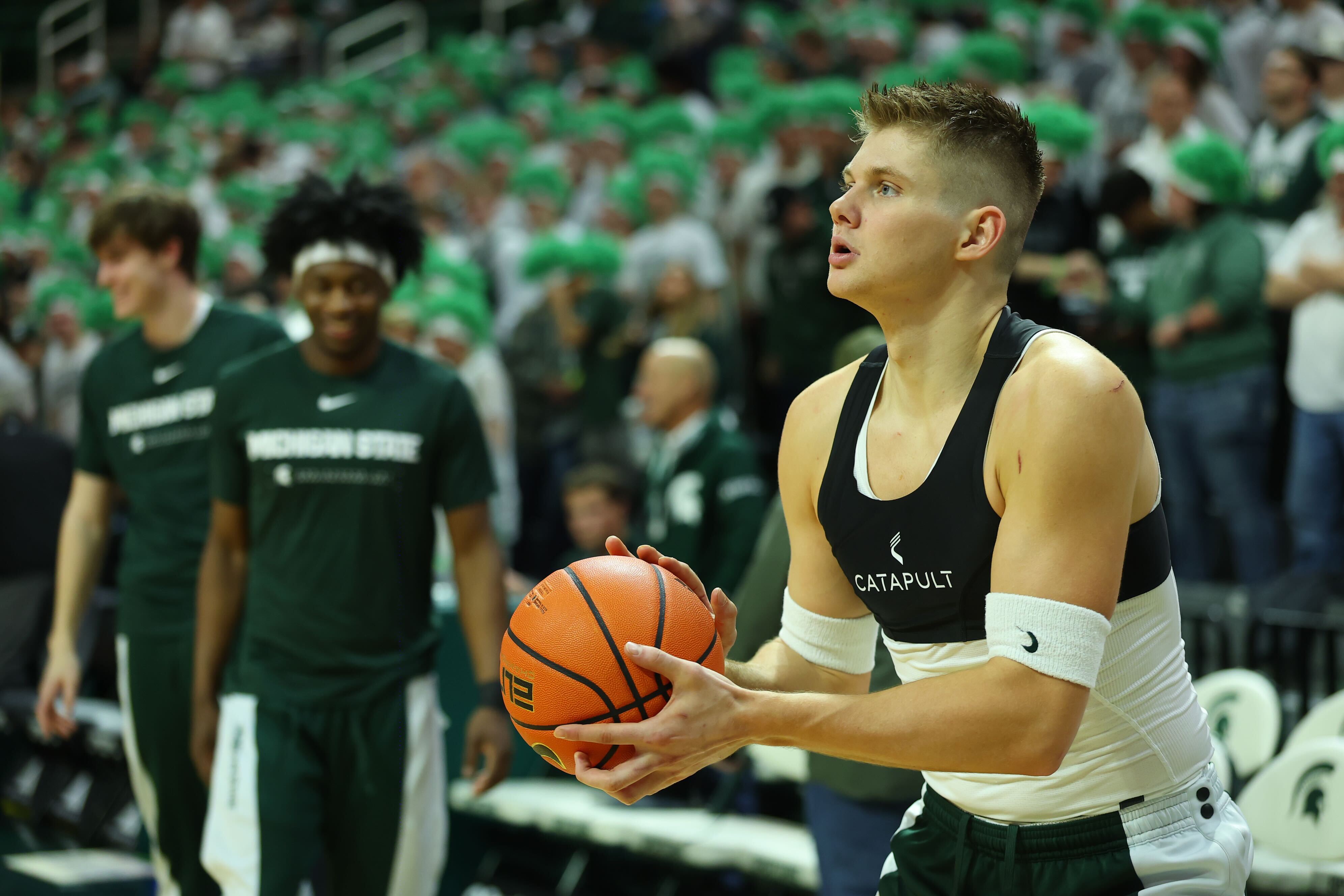 Jaxon Kohler arrives early, shoots alone, and builds confidence during his pre-game ritual